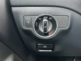 Mercedes-Benz CLA 180 Business Solution AMG Upgrade Edition thumbnail 10