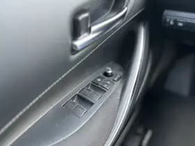 Toyota Corolla Touring Sports 1.8 Hybrid Business Plus thumbnail 6