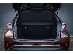 Toyota C-HR thumbnail 17