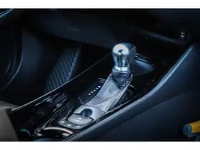 Toyota C-HR thumbnail 7