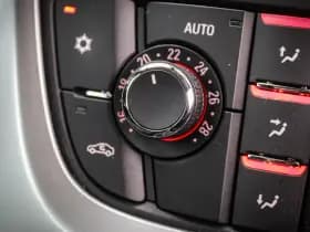 Opel Astra 1.6 Turbo Sport Xenon/Navi/Airco/180 PK thumbnail 7