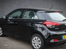 Hyundai I20 1.2 HP i-Motion Comfort Net binnen - Nu al te bezichtigen thumbnail 2