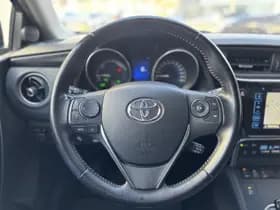 Toyota Auris Touring Sports 1.8 Hybrid Executive thumbnail 10