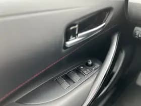 Toyota Corolla Touring Sports 2.0 Hybrid Executive thumbnail 9