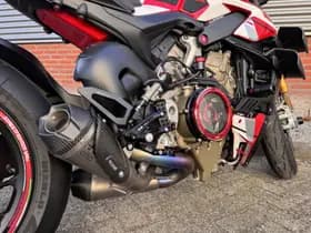 Ducati Streetfighter V4 S thumbnail 6