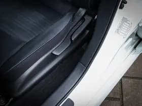 Nissan Leaf thumbnail 16