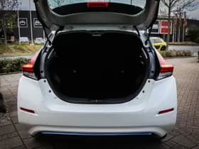 Nissan Leaf thumbnail 19