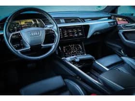 Audi e-tron thumbnail 5