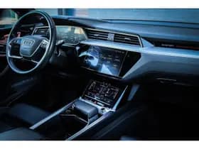 Audi e-tron thumbnail 8