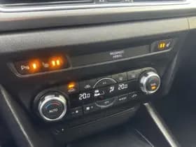 Mazda 3 thumbnail 17