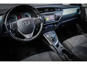 Toyota Auris thumbnail 3