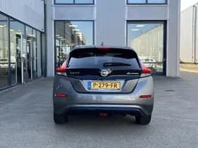 Nissan Leaf Tekna 40 kWh thumbnail 18