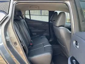 Nissan Leaf Tekna 40 kWh thumbnail 22