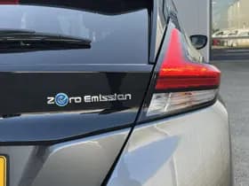 Nissan Leaf Tekna 40 kWh thumbnail 47