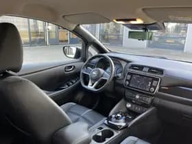 Nissan Leaf Tekna 40 kWh thumbnail 49