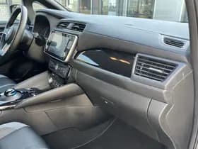 Nissan Leaf Tekna 40 kWh thumbnail 68