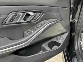 BMW 3 Serie Touring 330e M Pakket thumbnail 19