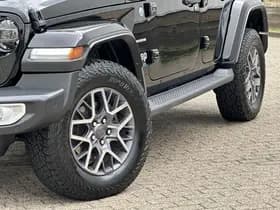 Jeep Wrangler thumbnail 10