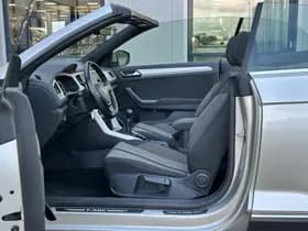 Volkswagen T-Roc Cabrio 1.0 TSI Style R-Line thumbnail 46
