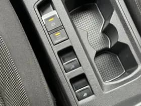 Volkswagen T-Roc Cabrio 1.0 TSI Style R-Line thumbnail 60