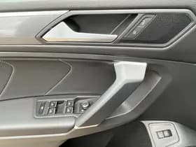 Volkswagen Tiguan Allspace 1.5 TSI Highline Business R thumbnail 12