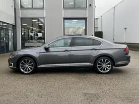 Volkswagen Passat 1.4 TSI GTE Connected Series Plus thumbnail 11