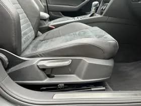 Volkswagen Passat 1.4 TSI GTE Connected Series Plus thumbnail 33