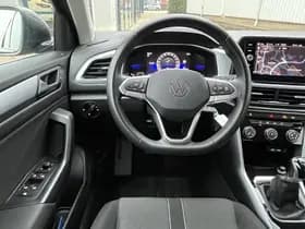 Volkswagen T-Roc 1.0 TSI Life thumbnail 30