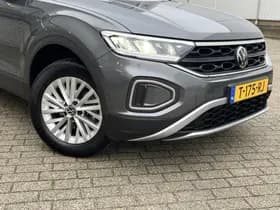 Volkswagen T-Roc 1.0 TSI Life thumbnail 37