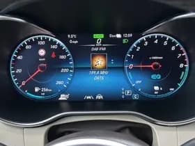 Mercedes-Benz GLC Coupé 300e 4MATIC Business Solution Luxury thumbnail 4