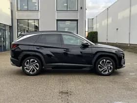 Hyundai Tucson 1.6 T-GDI PHEV Comfort Smart thumbnail 2