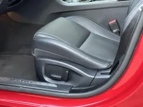 Jaguar XE 2.0 Portfolio thumbnail 19