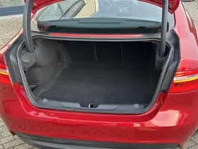 Jaguar XE 2.0 Portfolio thumbnail 29