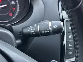 Jaguar XE 2.0 Portfolio thumbnail 41