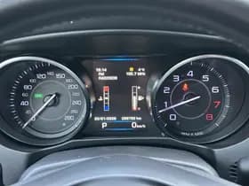 Jaguar XE 2.0 Portfolio thumbnail 6