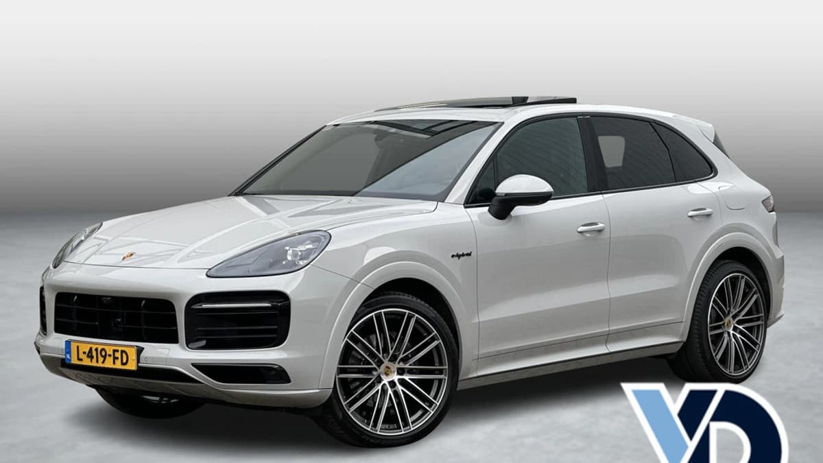 Porsche Cayenne 3.0 E-Hybrid — foto 1