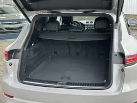 Porsche Cayenne 3.0 E-Hybrid thumbnail 34