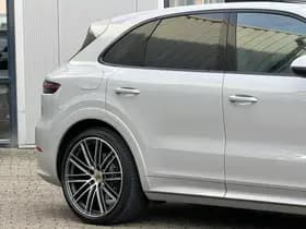 Porsche Cayenne 3.0 E-Hybrid thumbnail 47
