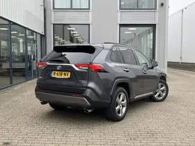 Toyota RAV4 2.5 Hybrid AWD Style thumbnail 2