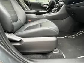 Toyota RAV4 2.5 Hybrid AWD Style thumbnail 29