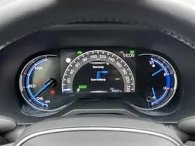 Toyota RAV4 2.5 Hybrid AWD Style thumbnail 5