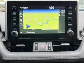 Toyota RAV4 2.5 Hybrid AWD Style thumbnail 8