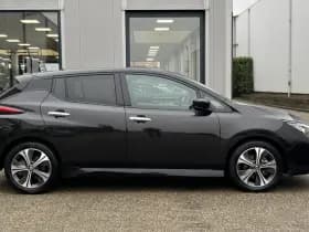 Nissan Leaf Tekna 40 kWh thumbnail 3