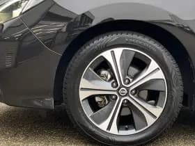 Nissan Leaf Tekna 40 kWh thumbnail 43