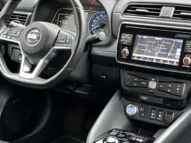 Nissan Leaf Tekna 40 kWh thumbnail 75