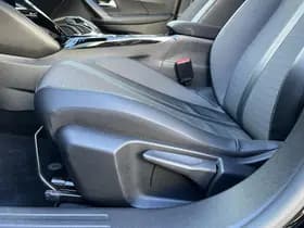 Peugeot 2008 1.2 PureTech Allure Pack thumbnail 17