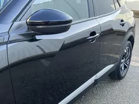 Peugeot 2008 1.2 PureTech Allure Pack thumbnail 36