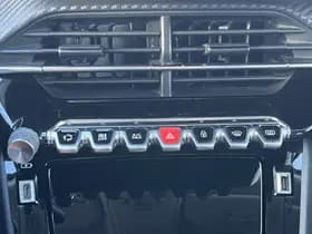 Peugeot 2008 1.2 PureTech Allure Pack thumbnail 60