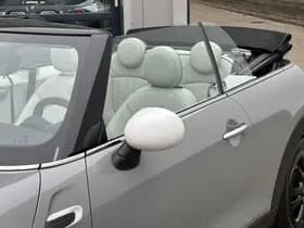 MINI Cabrio 1.5 Cooper Pepper Serious Business thumbnail 17