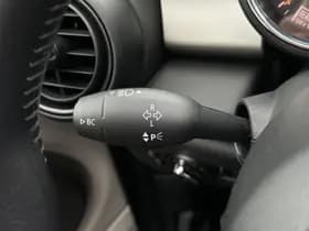 MINI Cabrio 1.5 Cooper Pepper Serious Business thumbnail 37